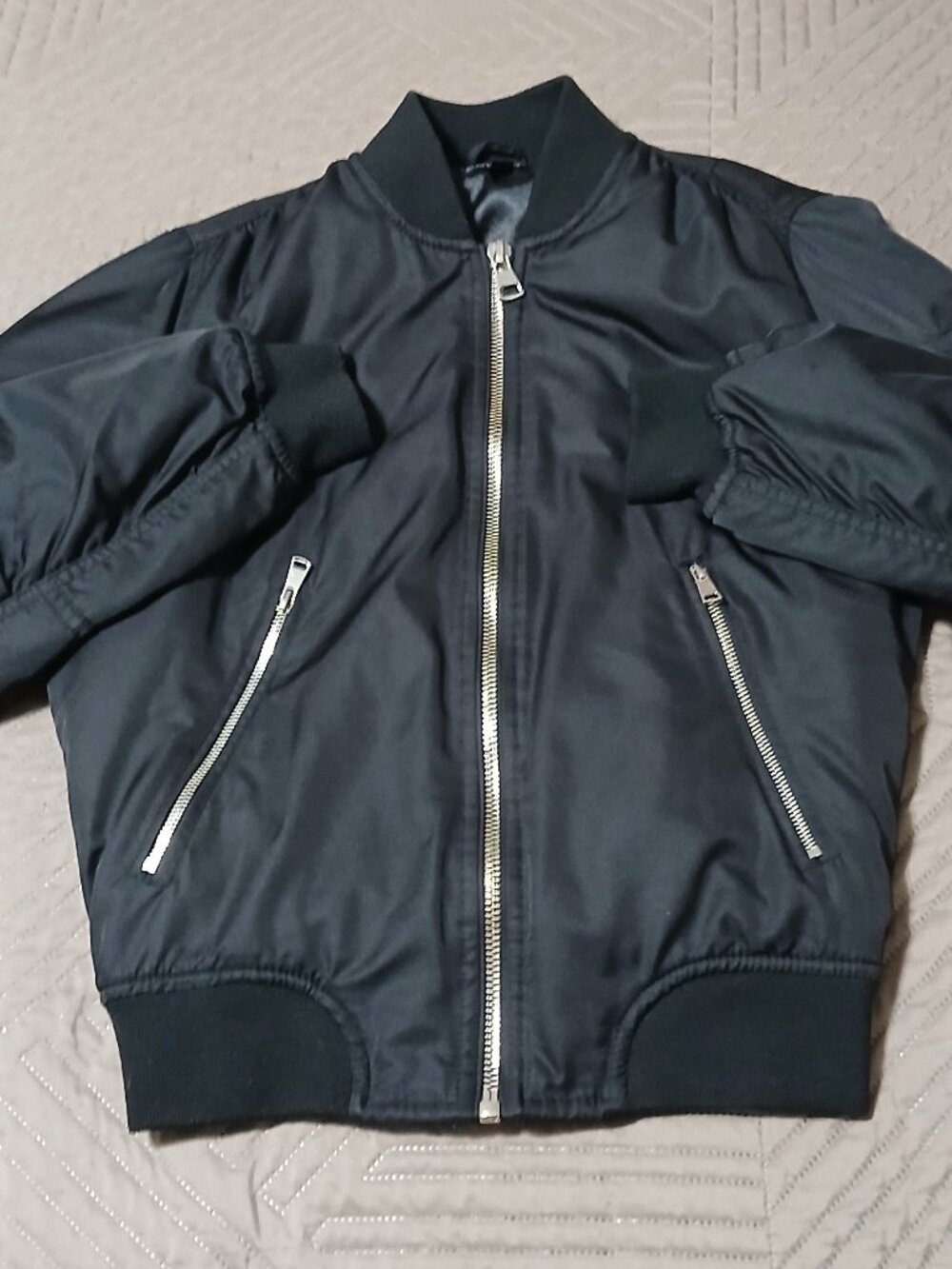 Women's Top Shop Black Bomber Jacket Size 4, Made in Turkey Like New.